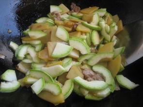 思静吃角瓜,探寻传统美食的独特魅力  第1张